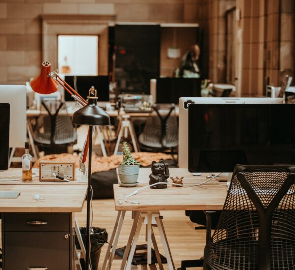 Creëer de perfecte balans tussen design en comfort op je werkplek